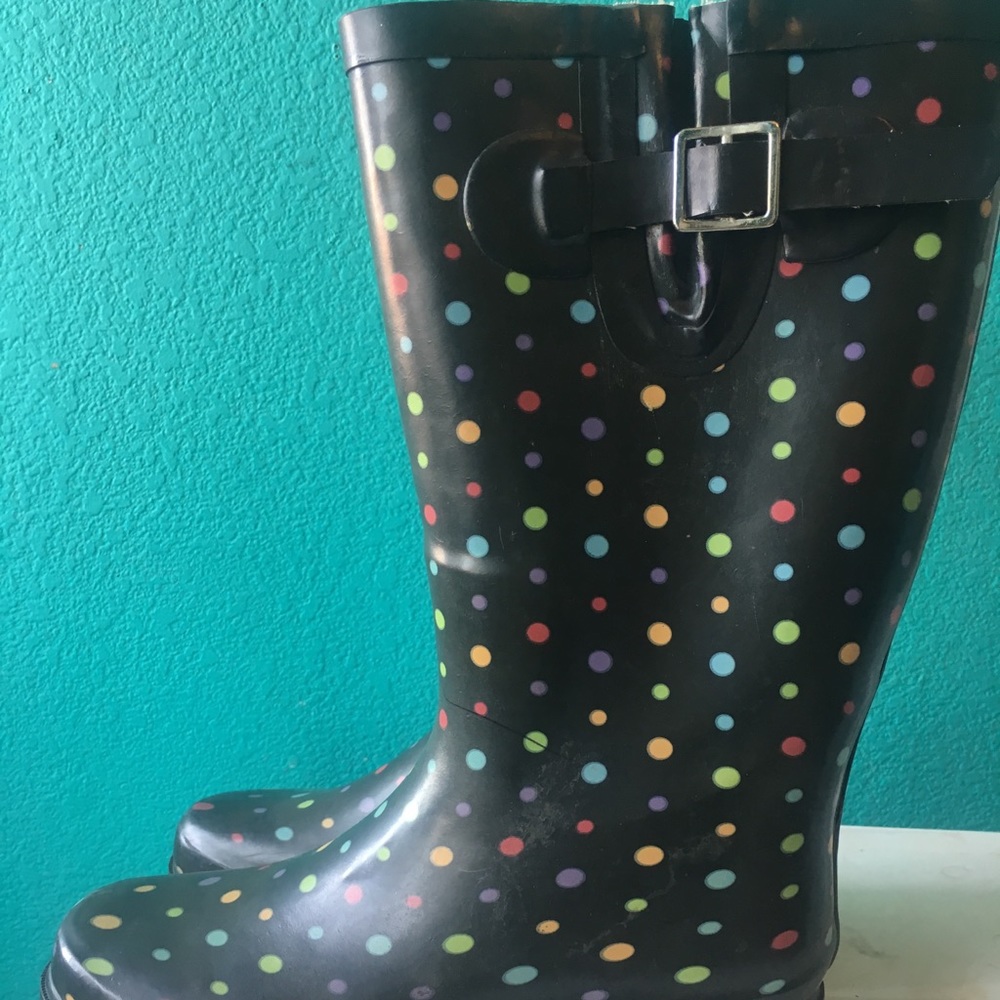 POLKA DOT RAIN BOOTS
